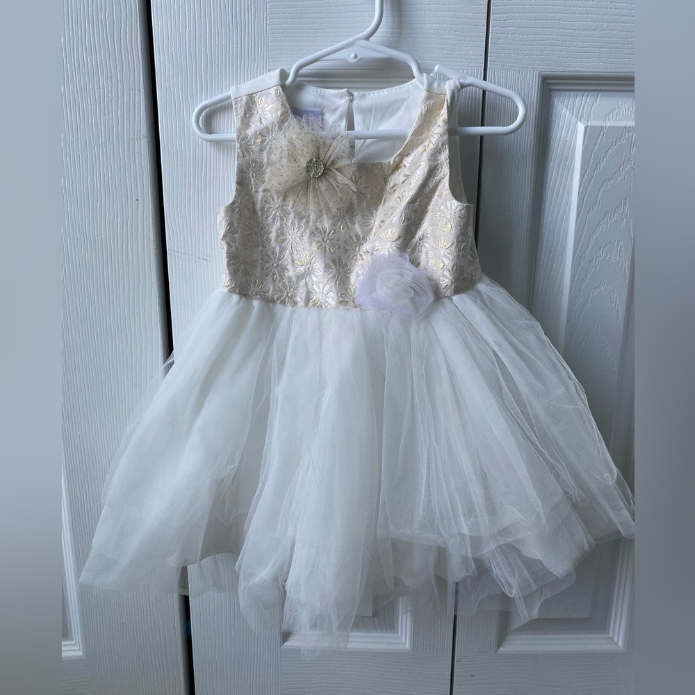 Petite FRAIS Ivory & Gold Baby Girl Dress NWT Size 18 months